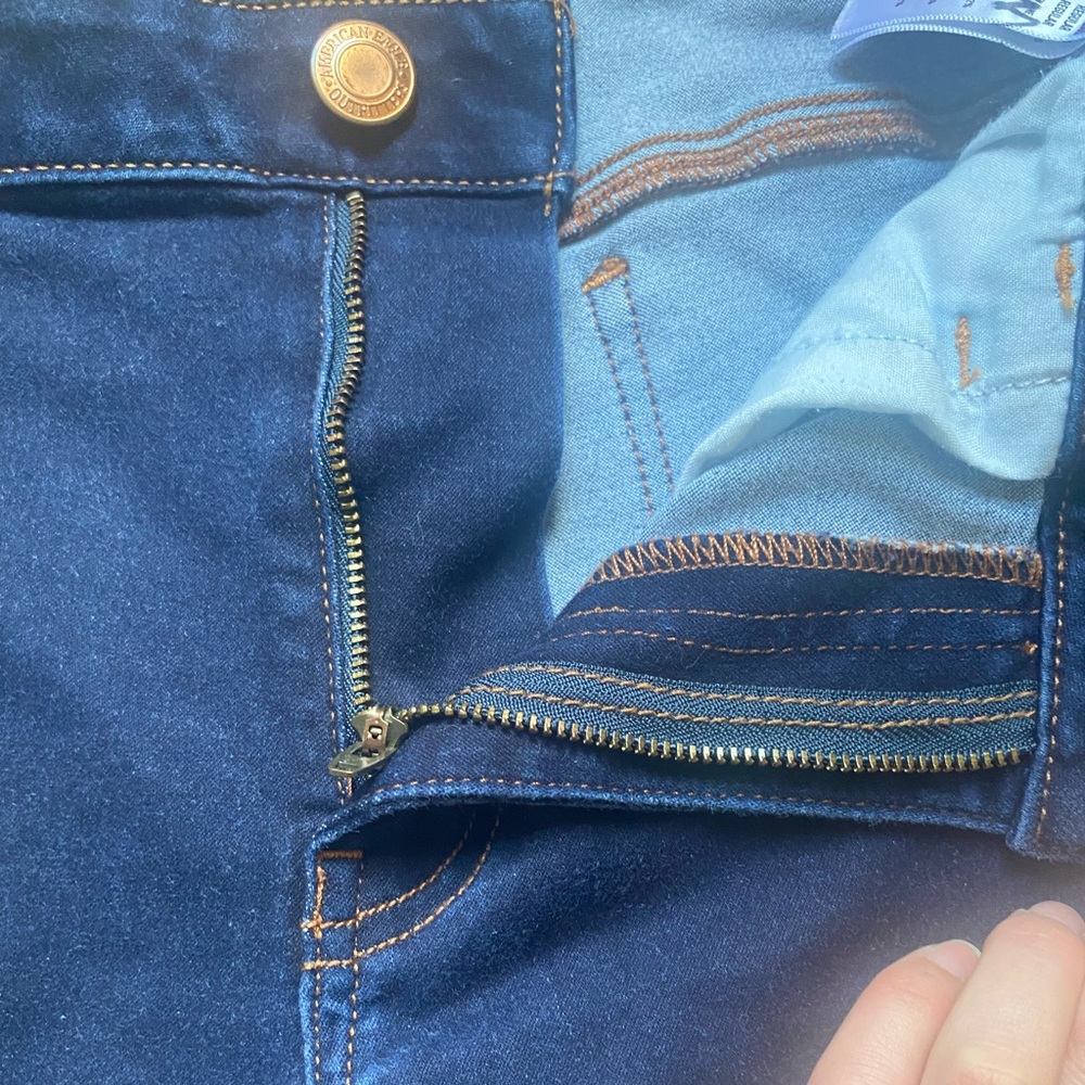 American Eagle Dark Wash Jegging Crop - Picture 2 of 9